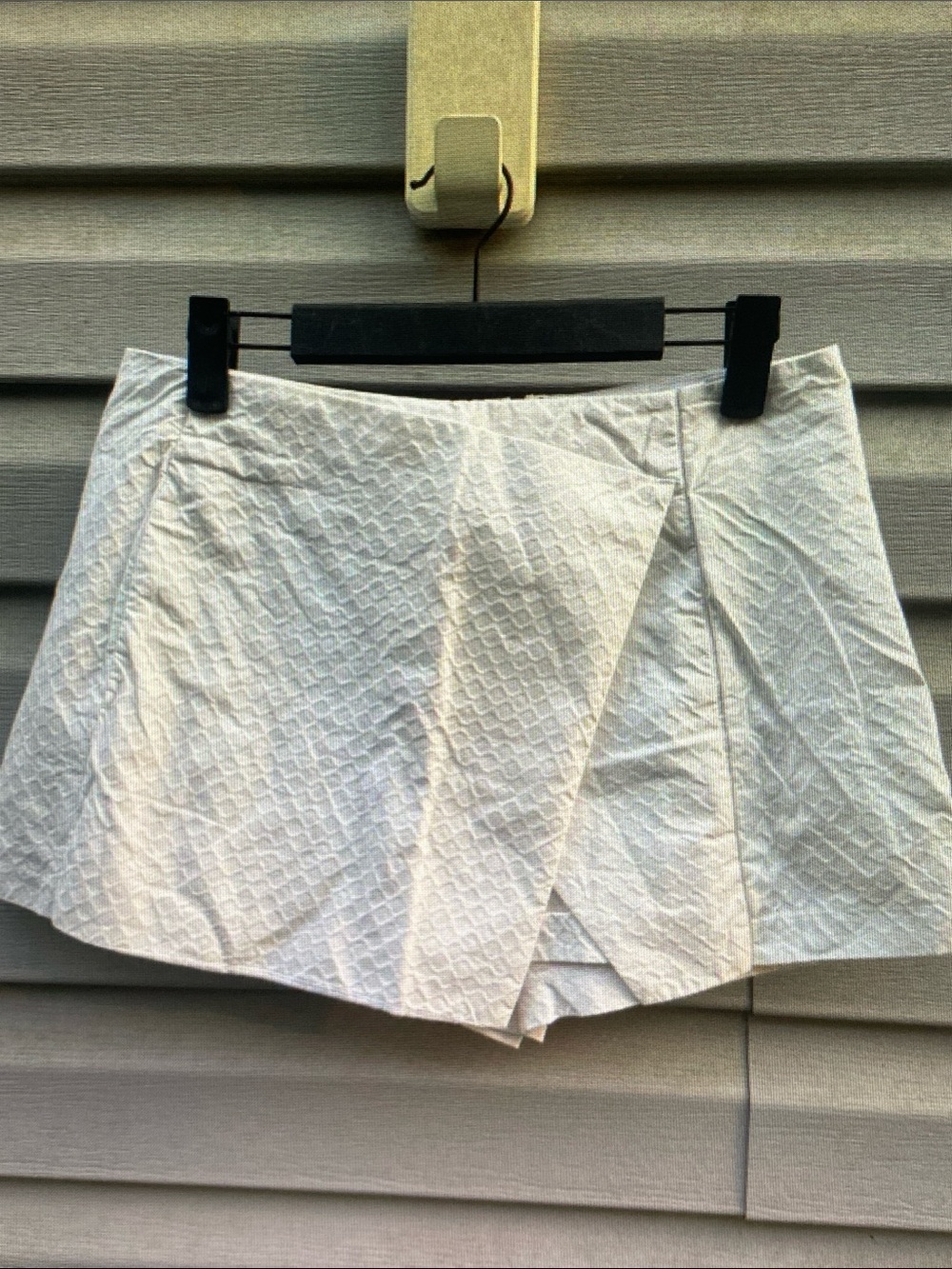 Lilly Pulitzer Cream Textured Faux-Wrap Skort